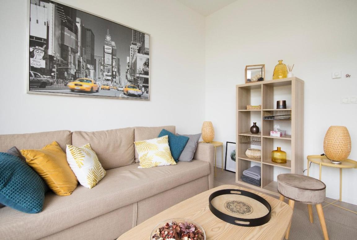 Instaworthy View 1 Apartment Antwerp Luaran gambar
